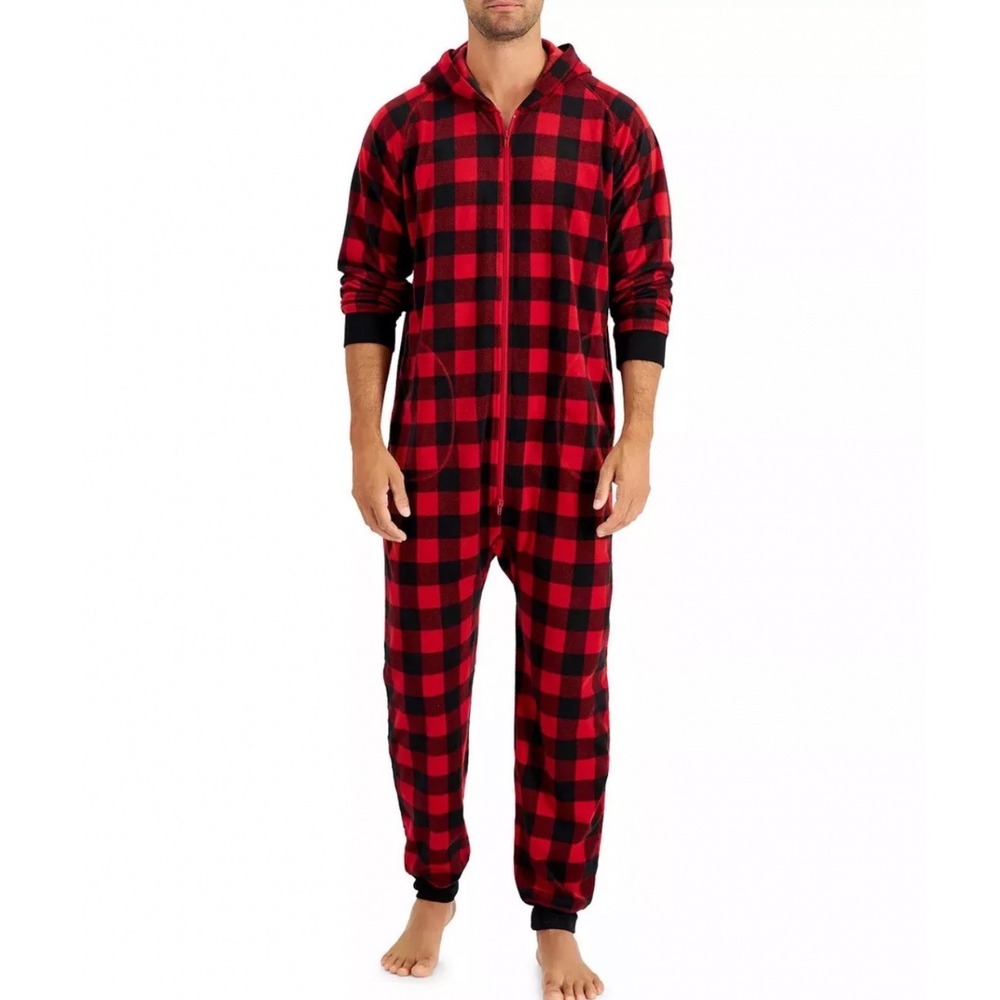 Men's Small Pre packaged Red Black Buffalo Plaid Holiday Christmas Pajamas